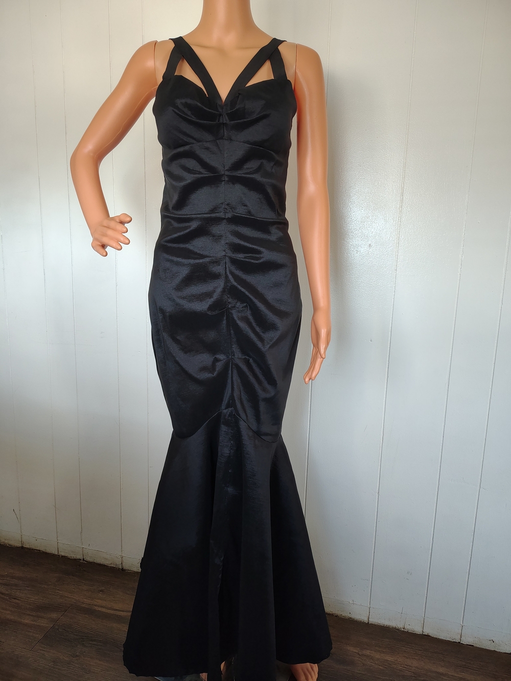 Windsor Black Strapless Sweetheart Bodice Dress
